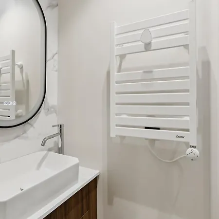 Lavie Maison Marais Hot Tub Ac Parigi